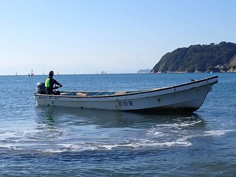 逗子海岸でのレスキュー体制