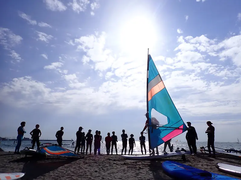 たくさんのウインドサーフィン仲間