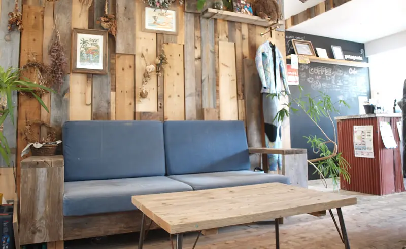 フェザーファクトリー 逗子サップ（SUP）店内