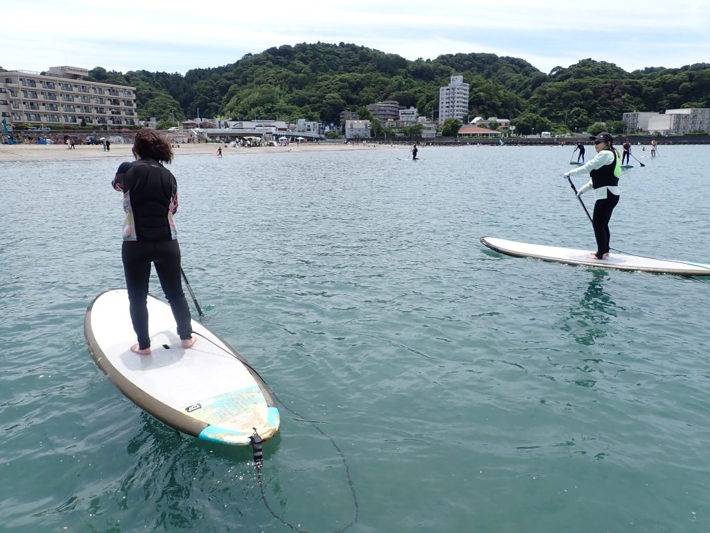 穏やかな海面の逗子サップ