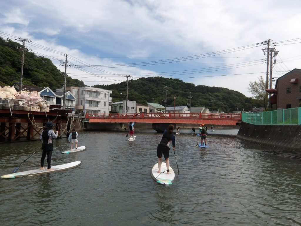 川から海へ