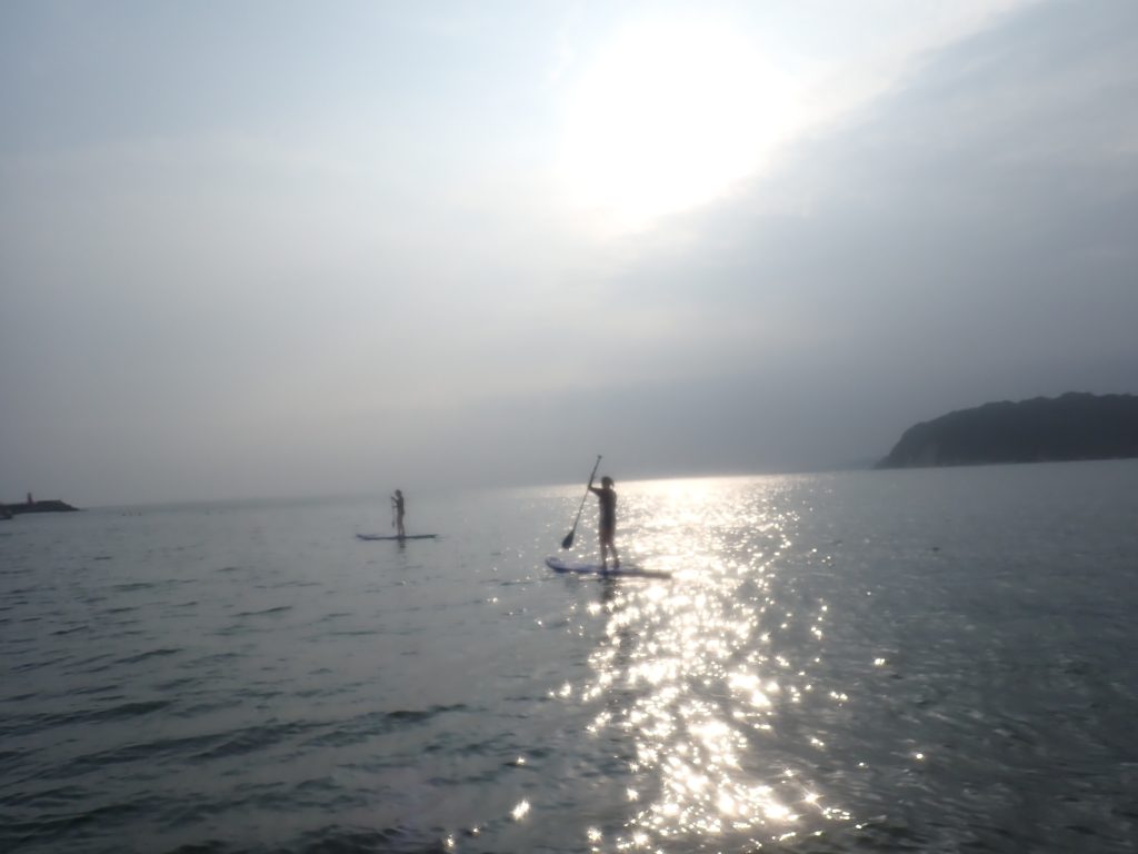 逗子海岸　夕方サップ