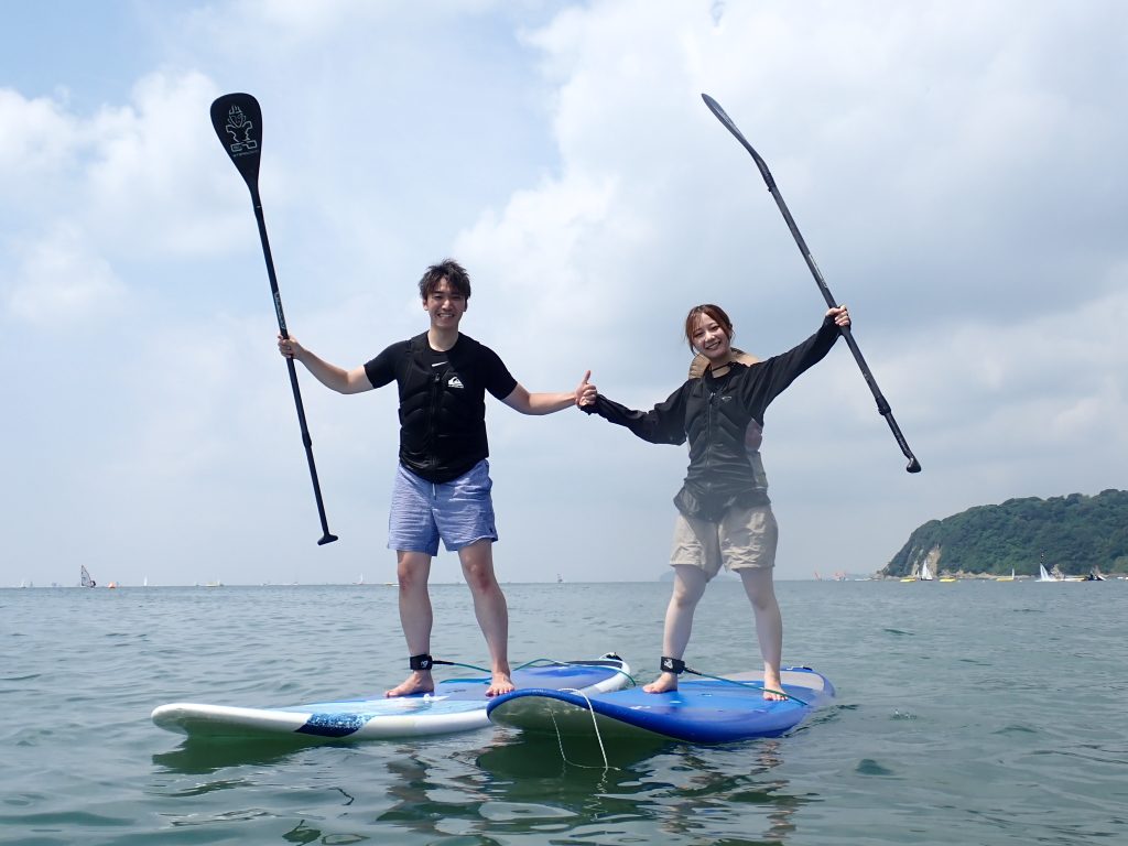 ゆるいオフショア(陸からの風)が吹く、まさに絶好のSUPスクール日和です!