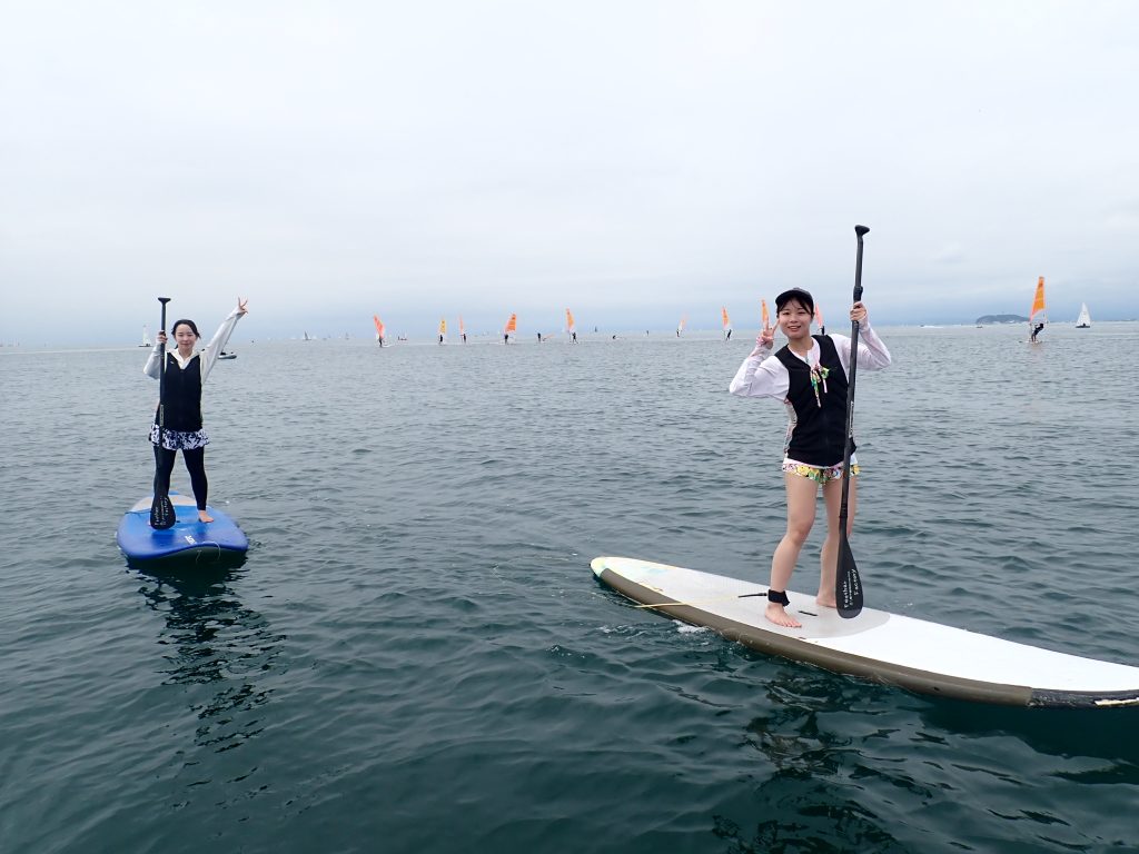 逗子海岸サップスクールの様子