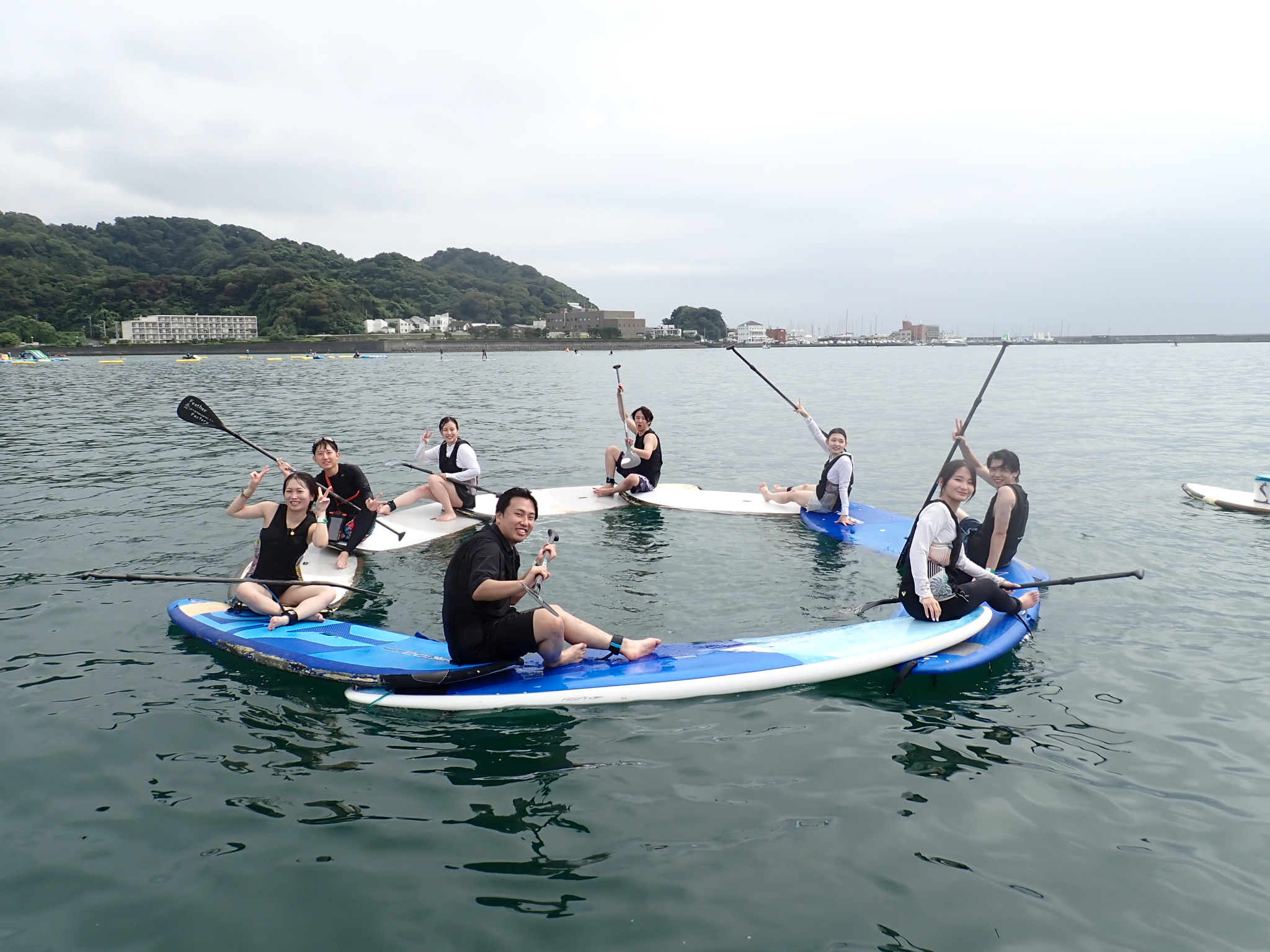 逗子海岸サップスクールの様子