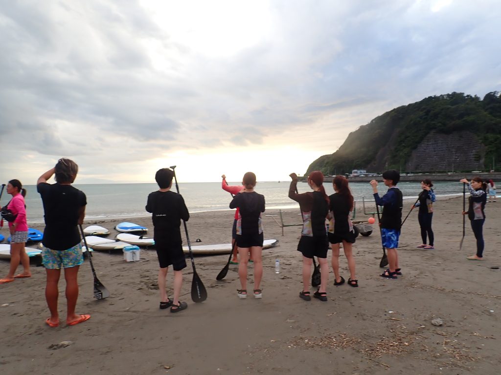夕方サップスクールの風景逗子