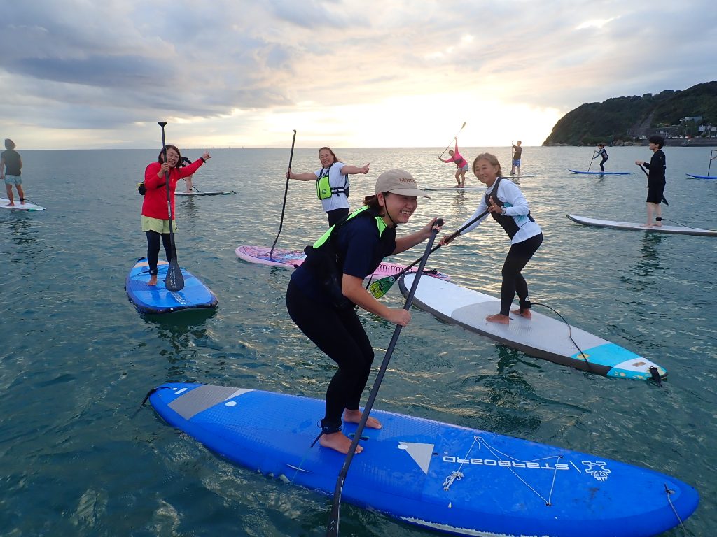 夕方サップスクールの風景逗子