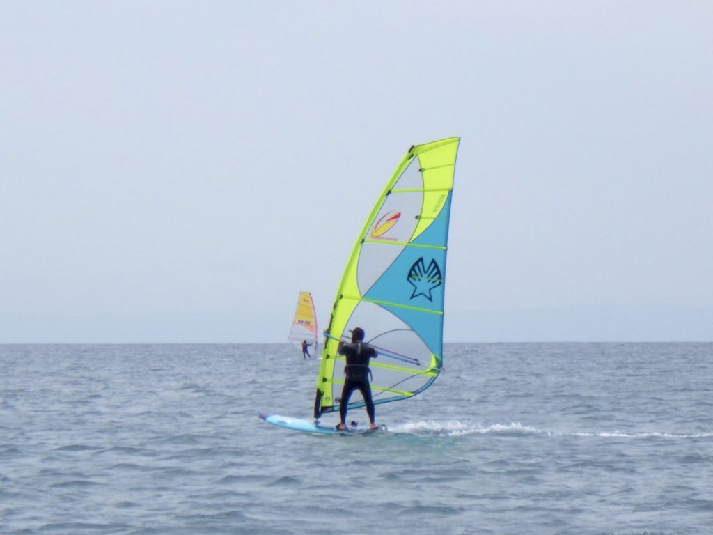 逗子海岸、ウインドサーフィン、プレーニング