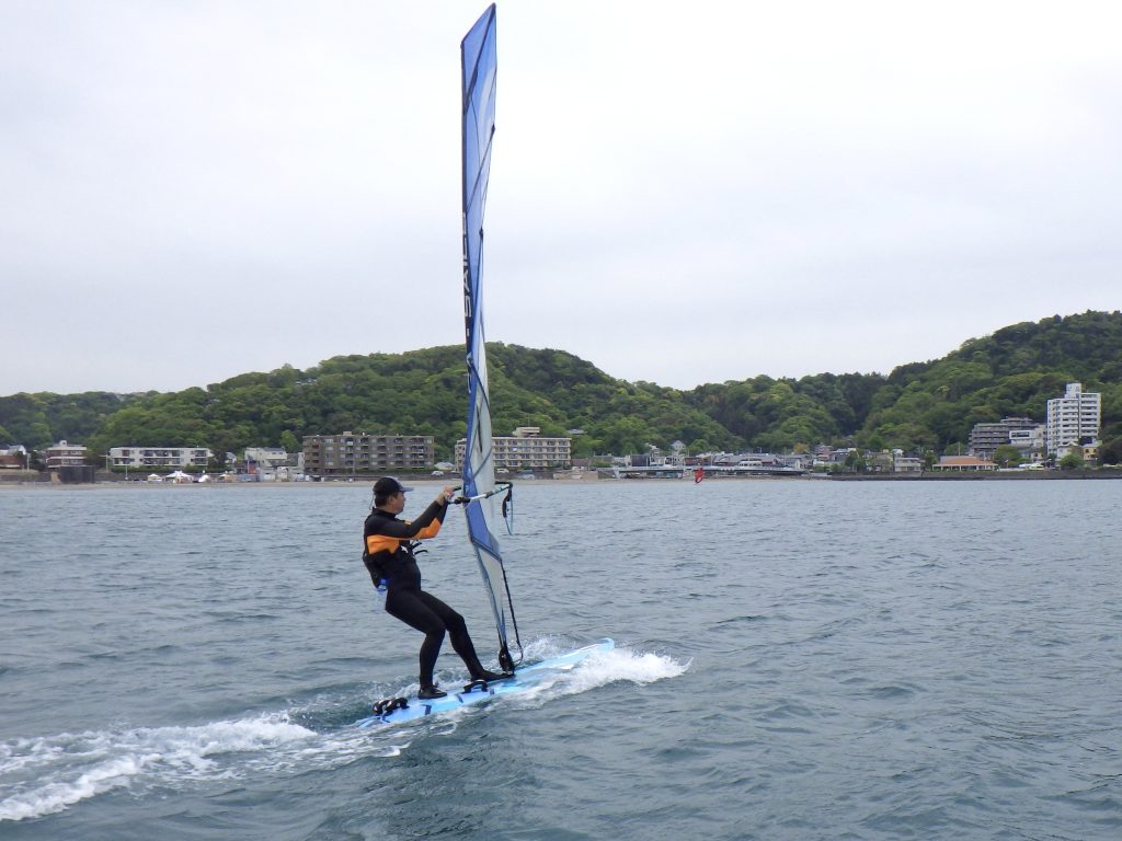 フェザーファクトリー、ウインドサーフィン、走り出しの練習