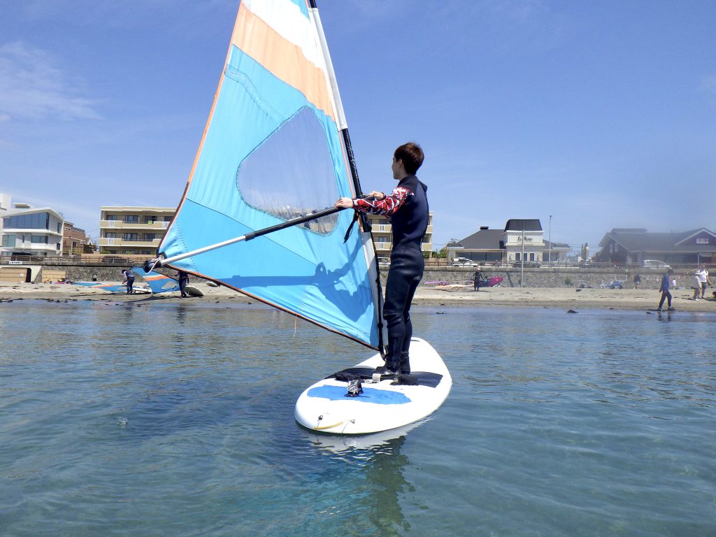 フェザーファクトリー体験スクール、風弱い
