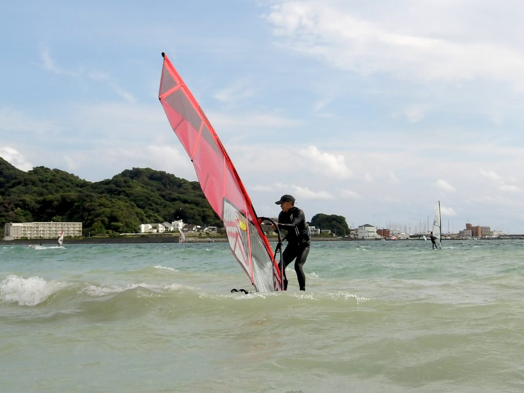 逗子海岸　ウインドサーフィン