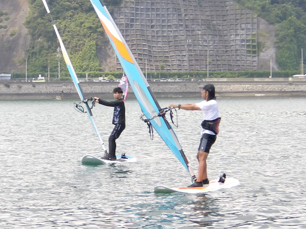 逗子海岸 ウインドサーフィンスクール