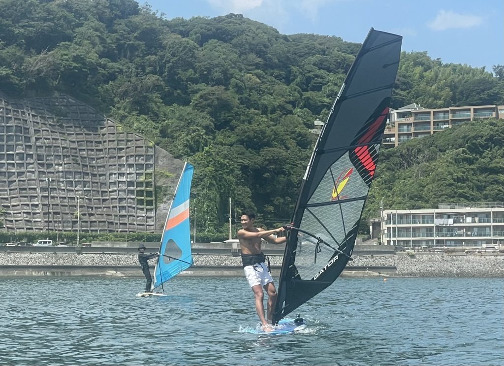 逗子海岸 ウインドサーフィンスクール